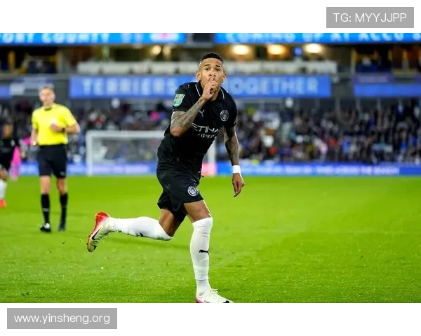 天空体育英超预测详细解读，助你掌握每场比赛的关键变化与胜负趋势